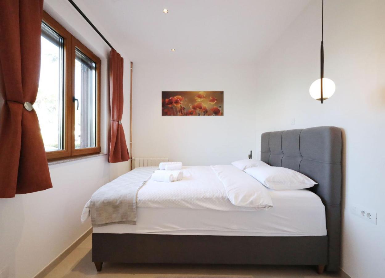 Apartments Maestral Медулин Экстерьер фото